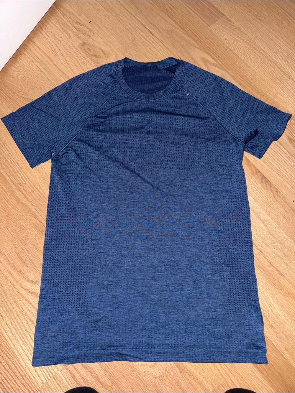 Lululemon — Men's Short-Sleeve Tech Tee - Navy Blue
